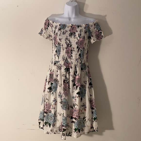 H&M Dresses & Skirts - H&M Divided | Romantic Floral Off the shoulder smocked dress